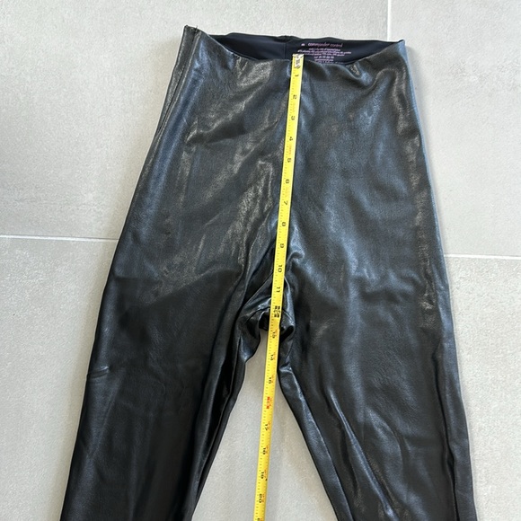 Black Commando faux leather tights in size Medium - Picture 5 of 6